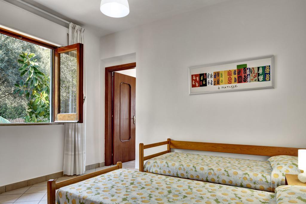 Apartamento Matisse Nerano By Gocce Marina del Cantone Habitación foto